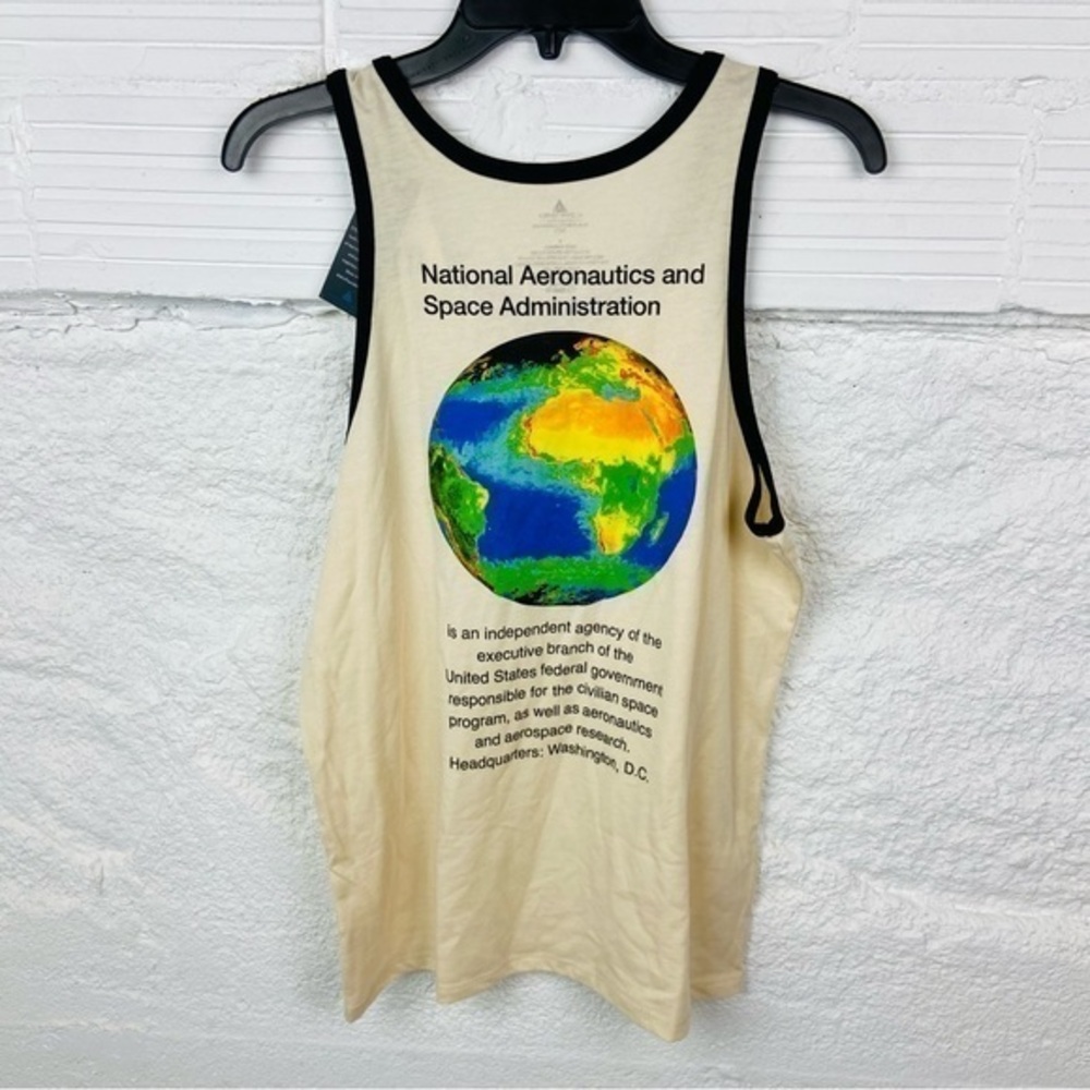 NWT NASA NATIONAL AERONAUTICS & SPACE ADMINISTERED earth muscle shirt SZ small